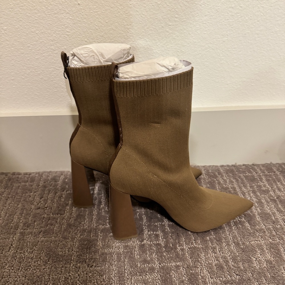 Brown sock Zara boot